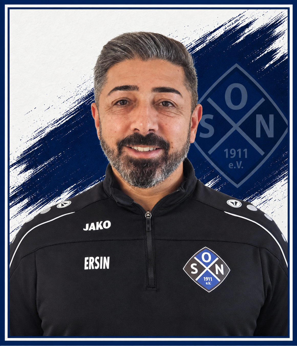 Ersin-Porträt im SON-Design https://olympia-neulussheim.de/wp-content/uploads/2026/10/Ersin-Portraet-im-SON-Design.png