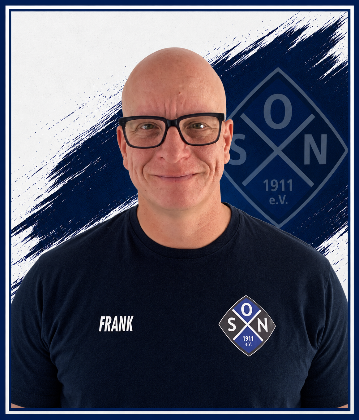 Frank-Porträt im SON-Hintergrund https://olympia-neulussheim.de/wp-content/uploads/2026/10/Frank-Portraet-im-SON-Hintergrund.png